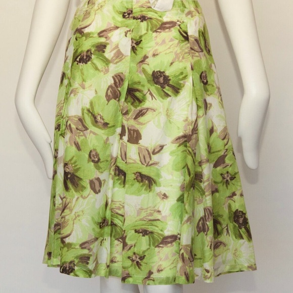 Banana Republic Dresses & Skirts - Banana Republic Floral Green Lined Skirt Size 4 Petite EUC